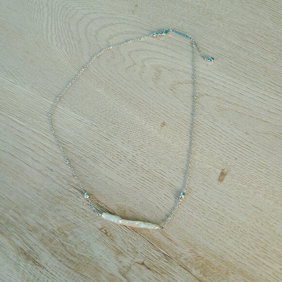 Eileen Silver Pendant Necklace in Freshwater Cultured Pearl - Picture 1 of 2